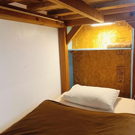 Holiday House Ryukyu-An "Music Hostel" Yomitan Exterior foto